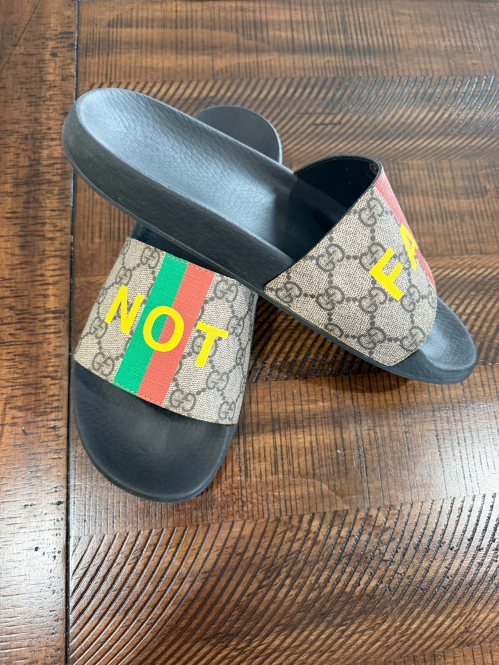 Gucci Black and Multicolor Slide Sandals - Picture 12 of 12